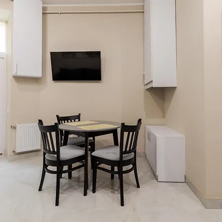 Luxury Flat In Downtown 2 Apartment Lviv Exterior photo