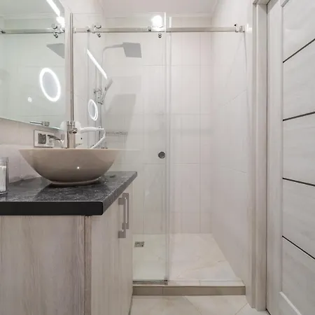 Luxury Flat In Downtown 2 Apartment Lviv Exterior photo